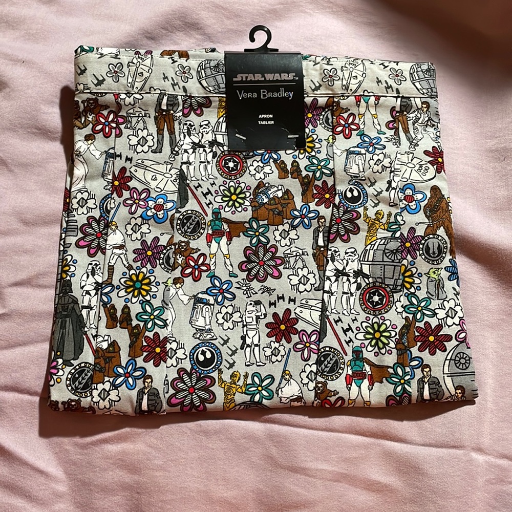 Vera Bradley Star Wars design apron NWTS